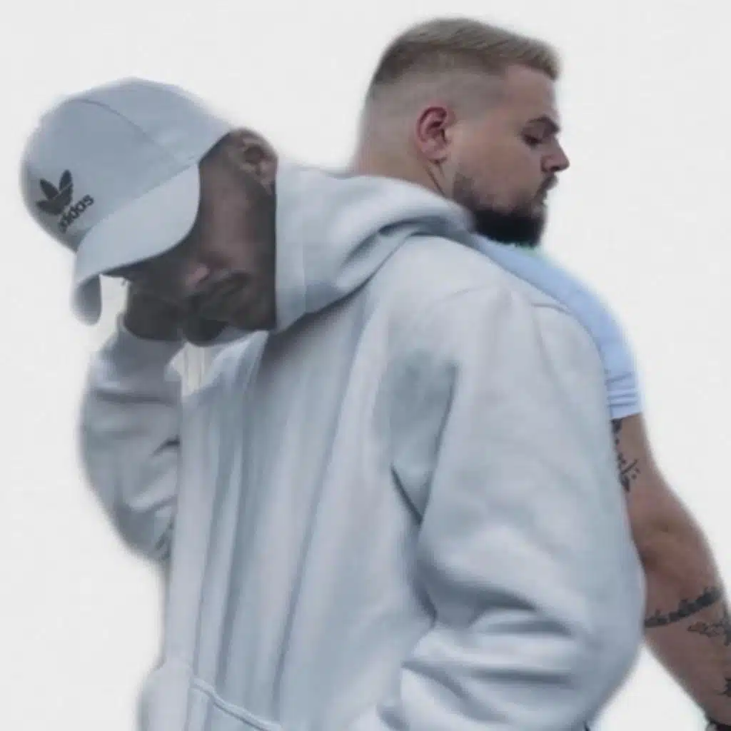 العيون السود