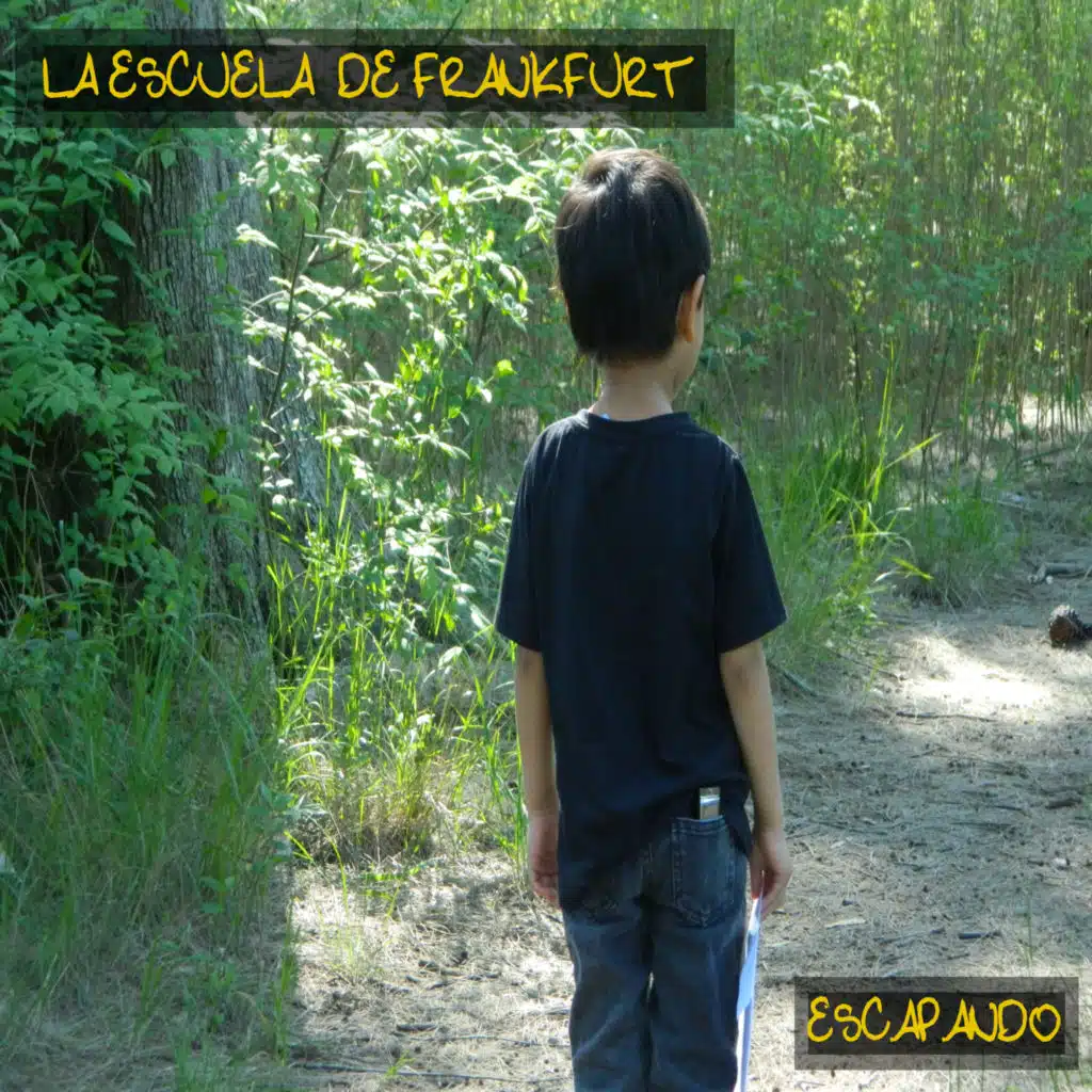 Escapando (feat. El Príncipe Idiota)