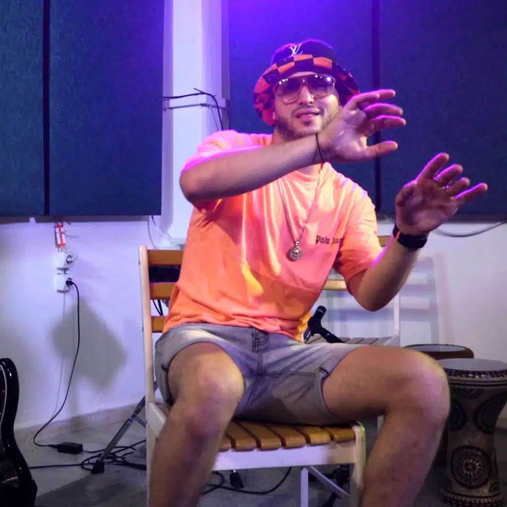 باسيك ميهمنيش