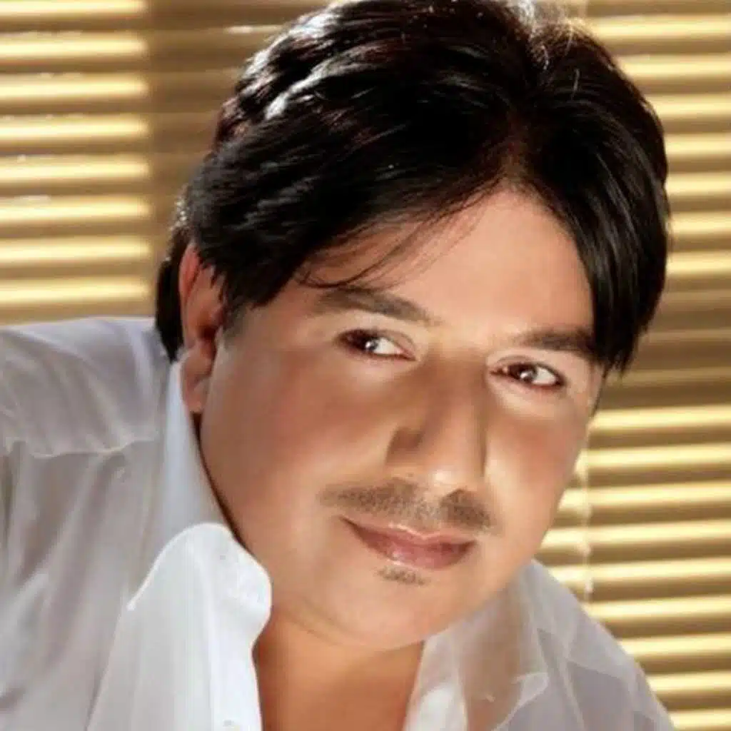 صار هواي مشايفك