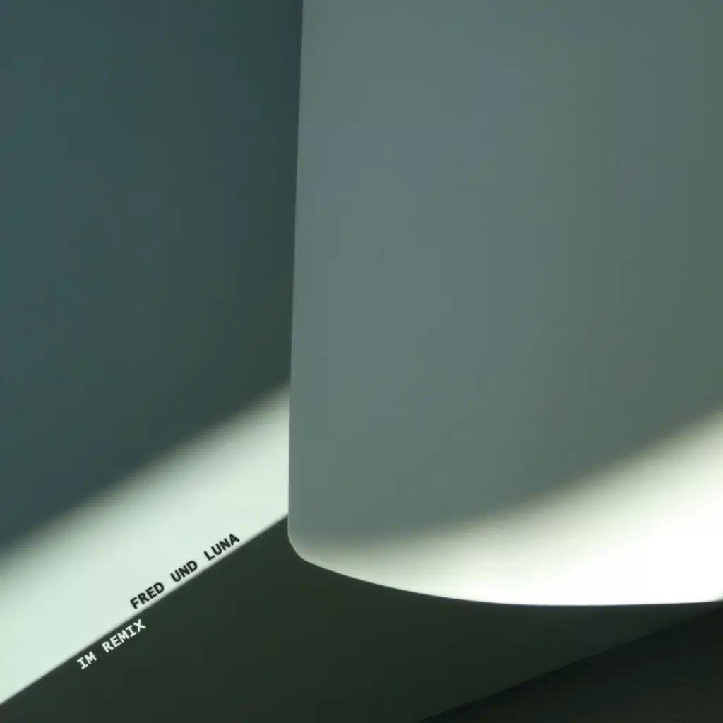 Nichtmusikalische Stadt Unter Schritten (In Flagranti Remix)