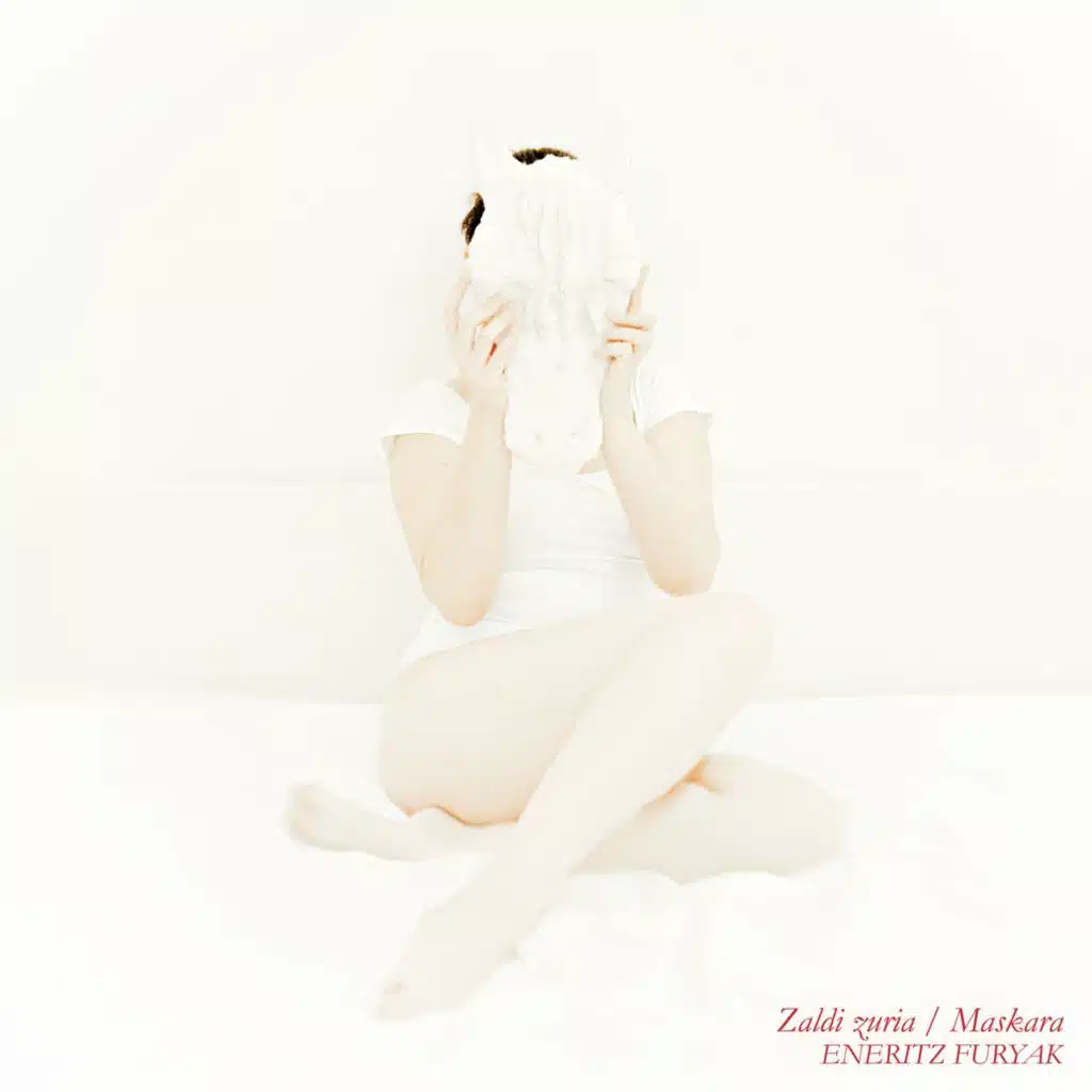 Zaldi Zuria / Maskara