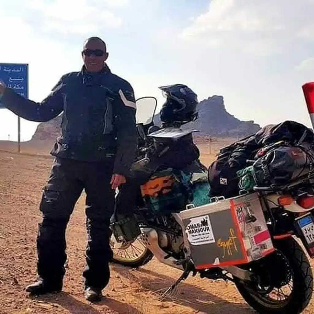 الحلقة_٤٥ عمر الفردي يلف العالم على موتوسيكل