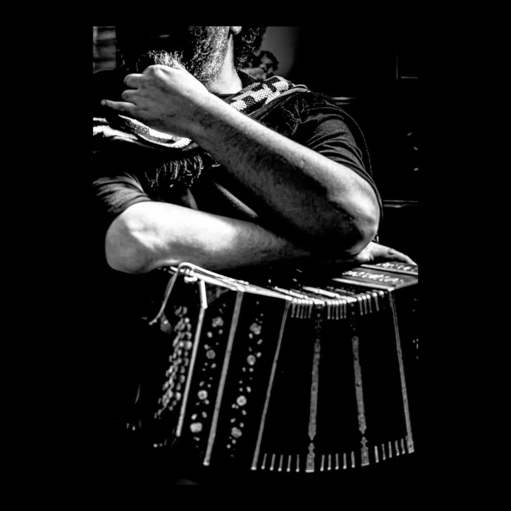 Toby Villa y la Típica del Kosmos, Vol. 3