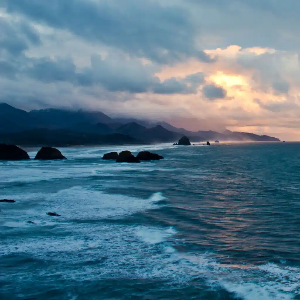 Piano Gentle Ocean sounds