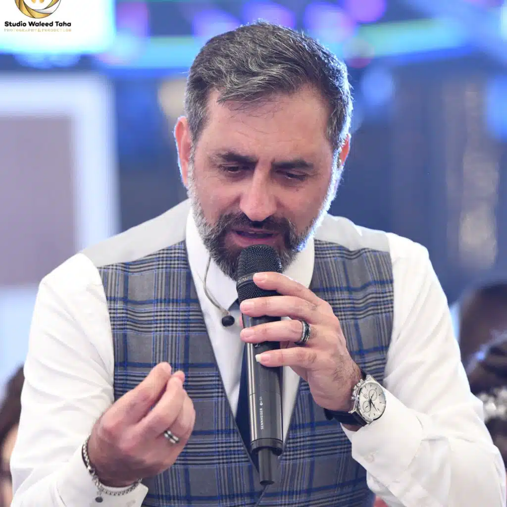 شفت القمر هربان