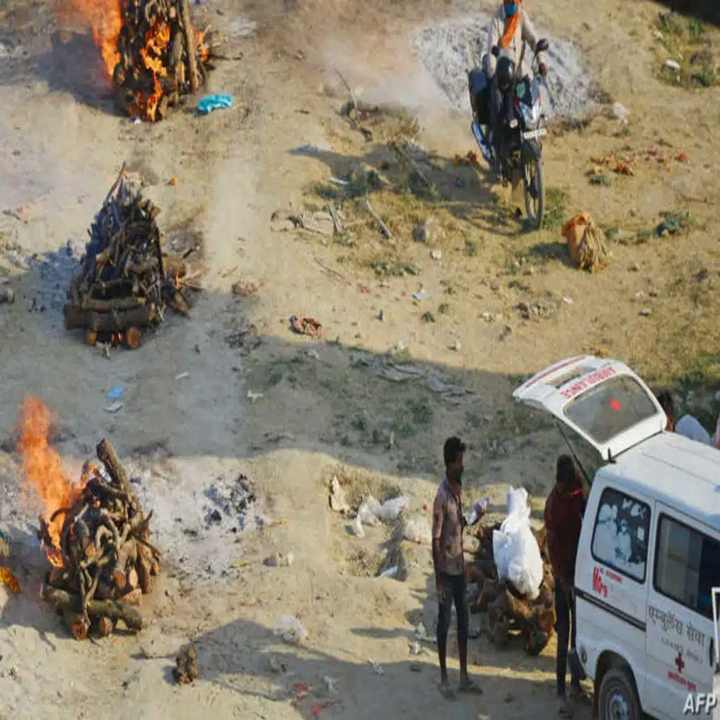  الغارديان البريطانية :  تفاقم الوضع في الهند ومحارق الجثث مكتظة بالكامل