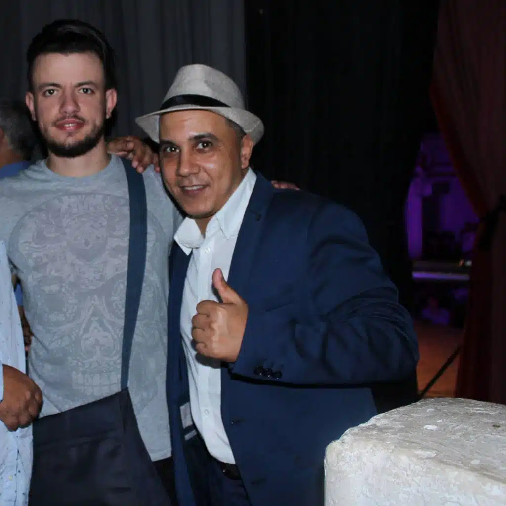 Achek Khiyana (feat. Badis R20)