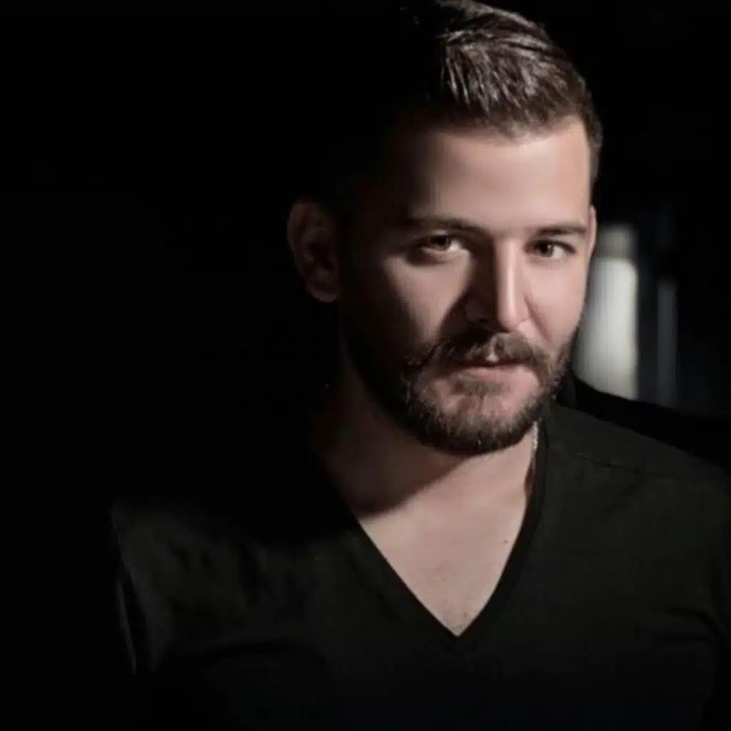 عيون السواهي تحايلني وتلوعني(حفلة)