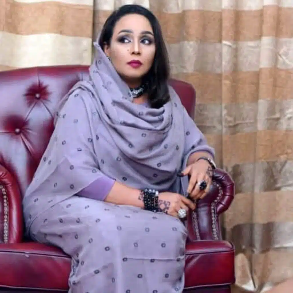 قبل ميعادنا بي ساعتين