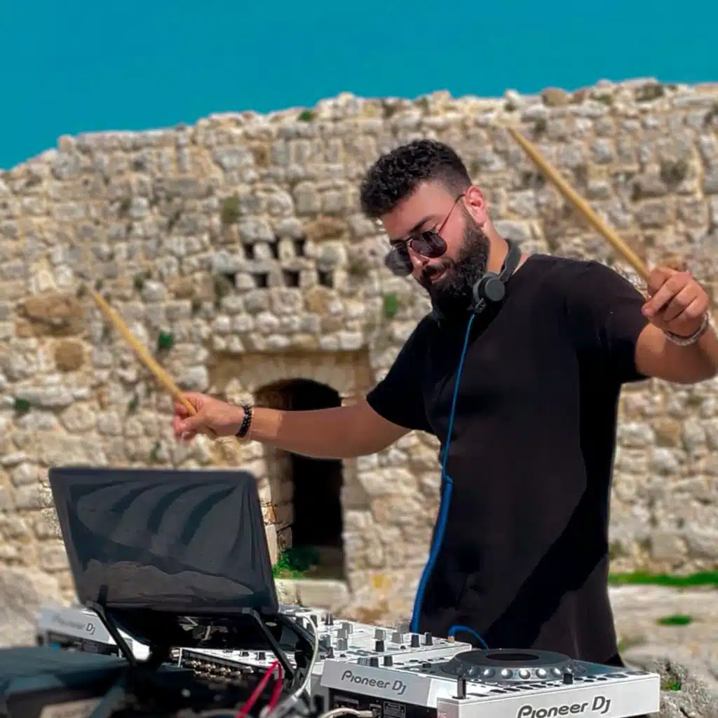 Jad Halal Live at Citadel Star Jbeil with Cafe De Anatolia