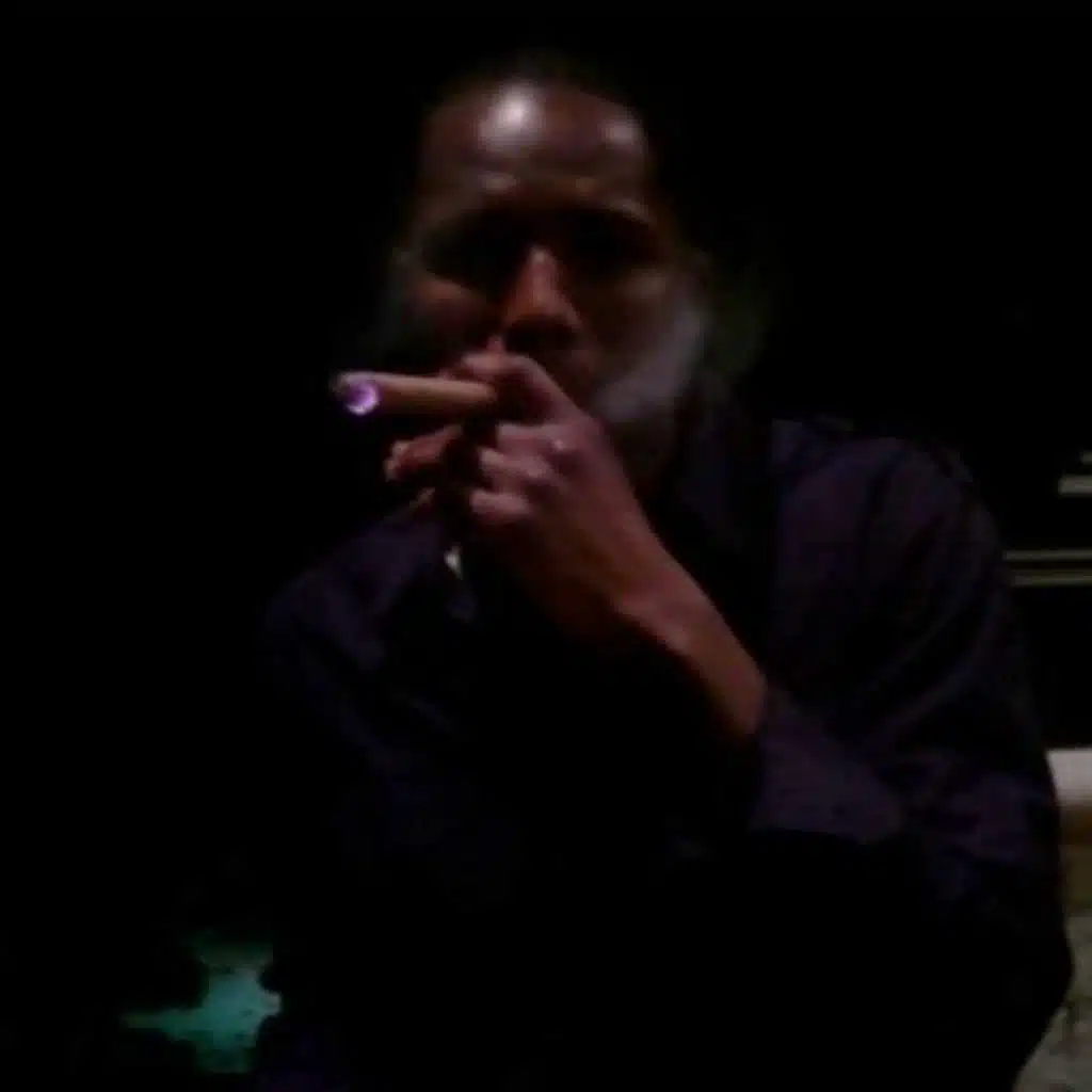 Close (feat. Kalibash)