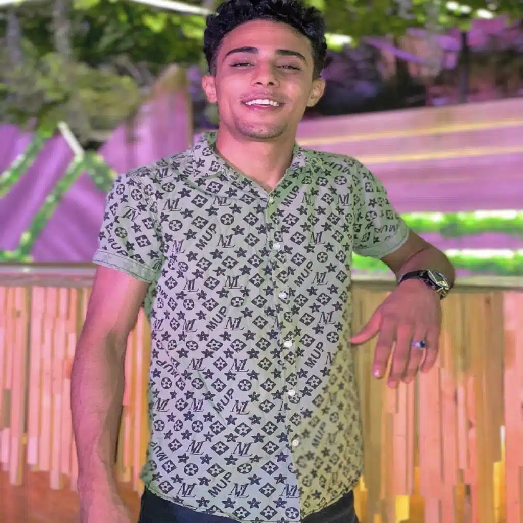 زميلي ابو وشين (مع مودي أمين)