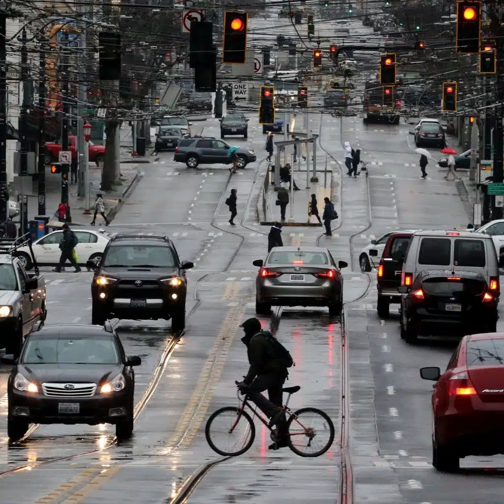 it's 5 o'clock in seattle