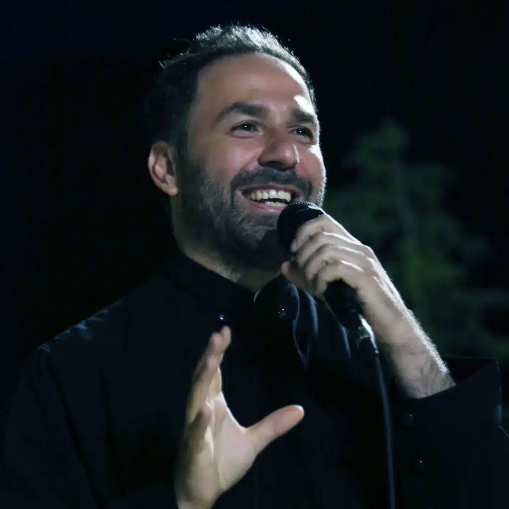 سلام لكِ يا مريم