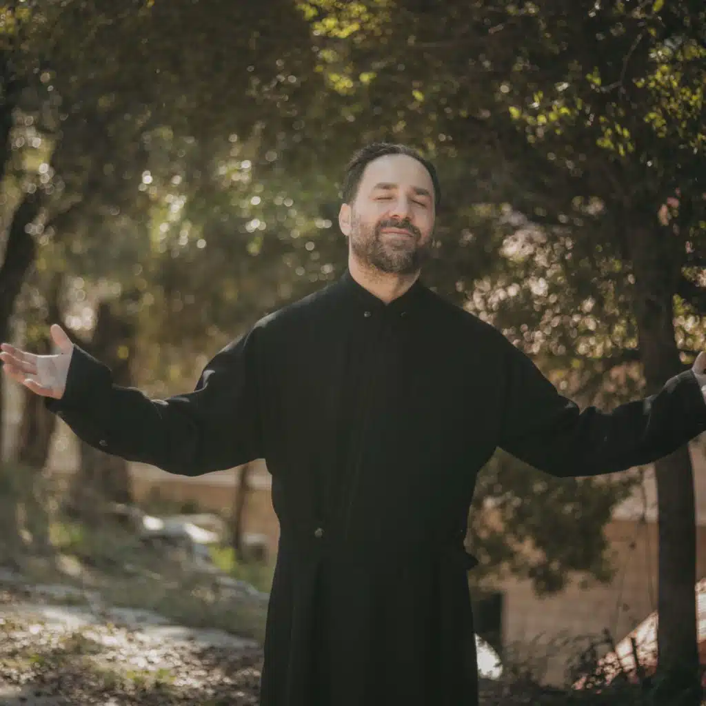 سبحوا الرب وارفعوه