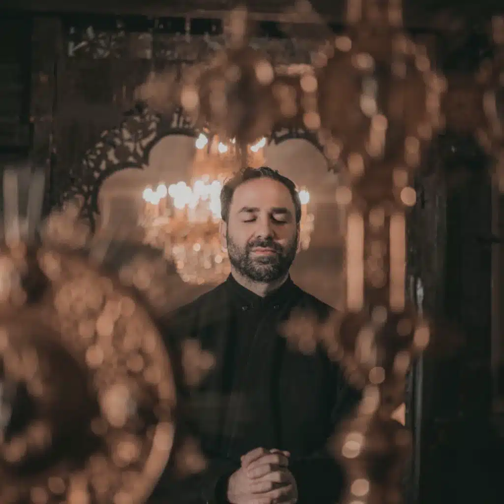 إنني أشاهد خدركَ