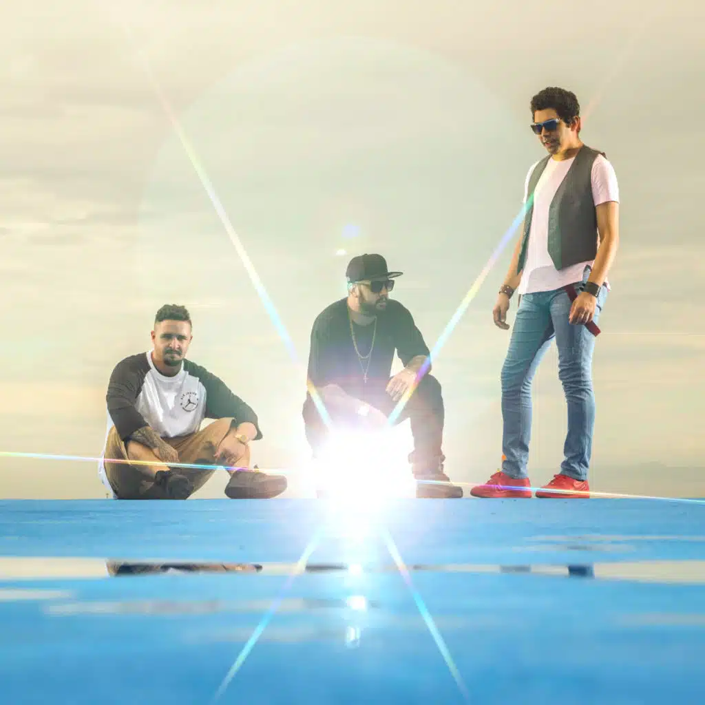 Evolusom (feat. Khayla Ribeiro & jo7a)