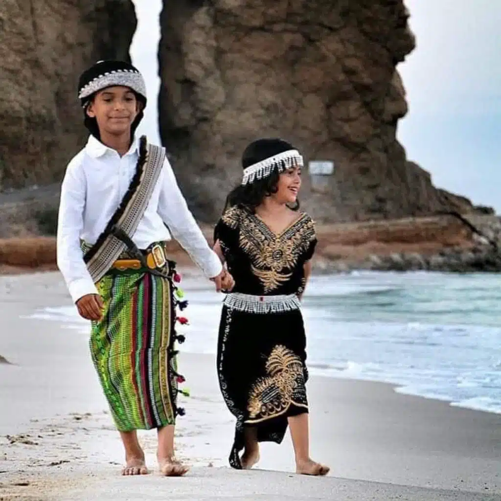 عشقتك فالقلب من اول سنيني