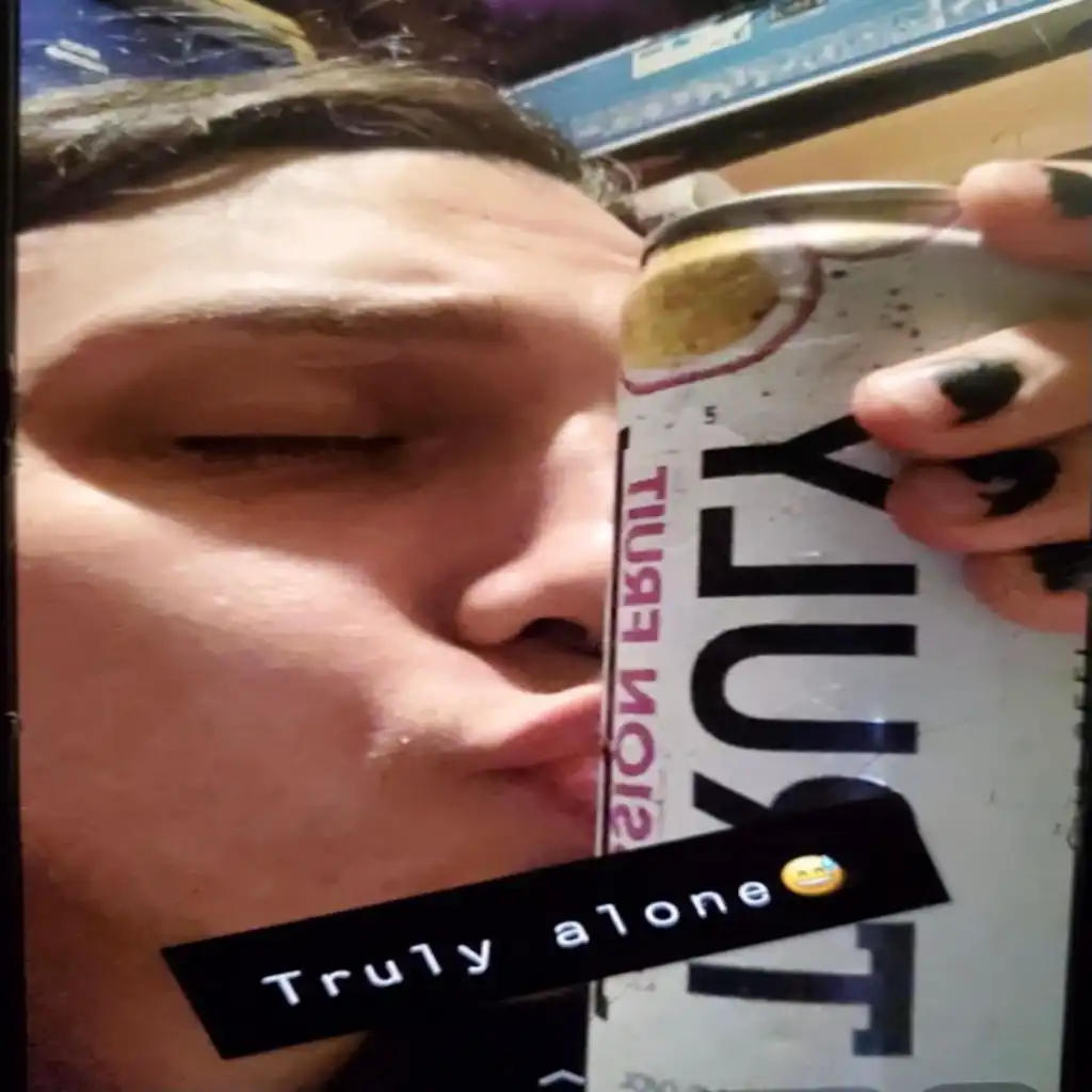 TRULY KISSIN (feat. SEV)