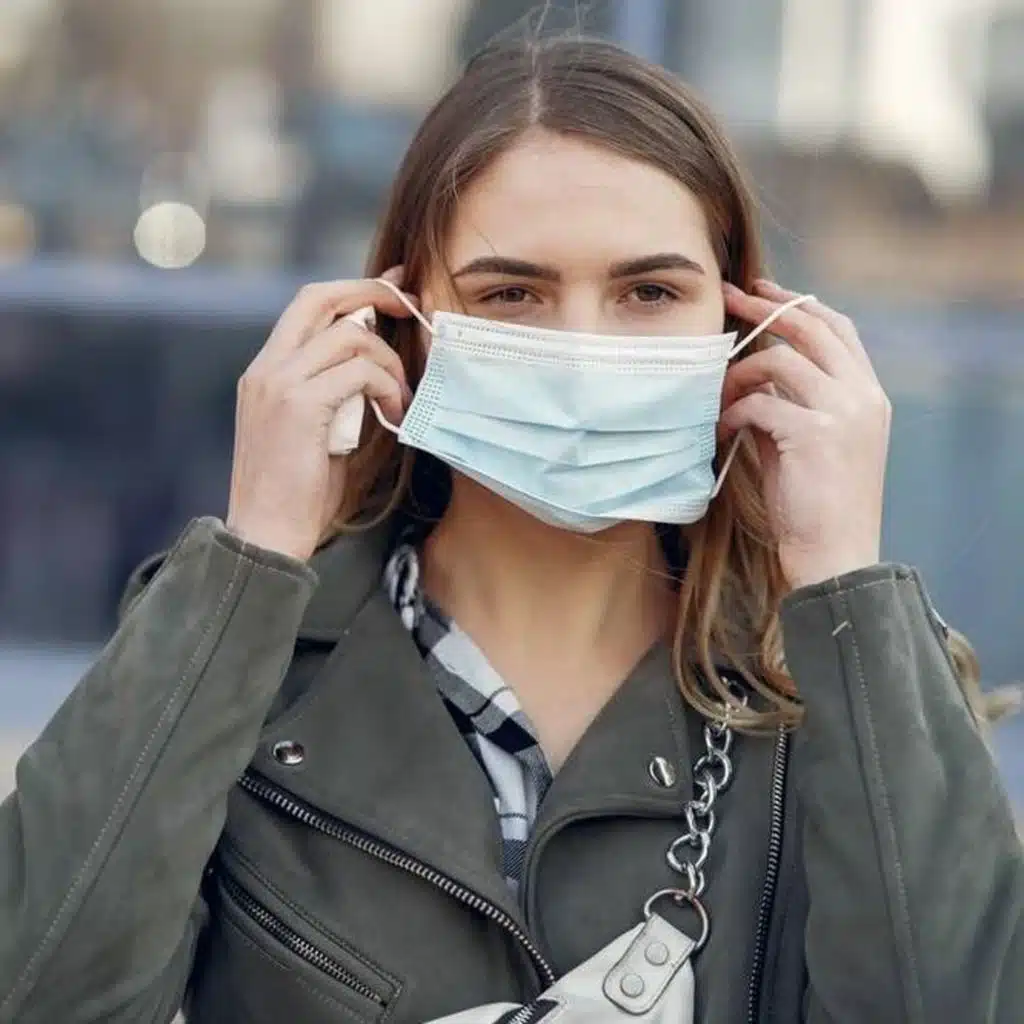 COVID-19 Update: Guidelines on Proper Mask Usage with Dr Hend Al Awadhi (19.04.2020)