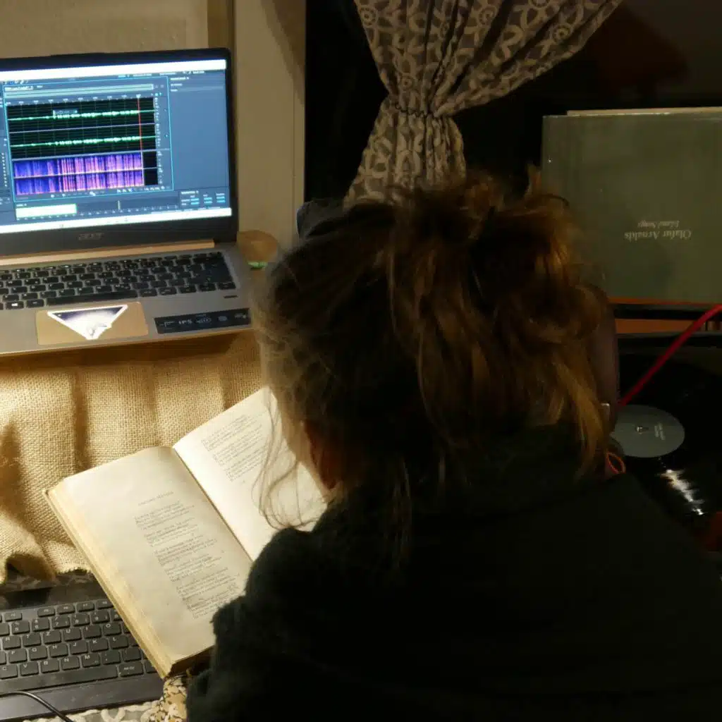 سيرغي يسينين - رسالة إلى أمي/ بالعربية والروسية Sergei Yesenin