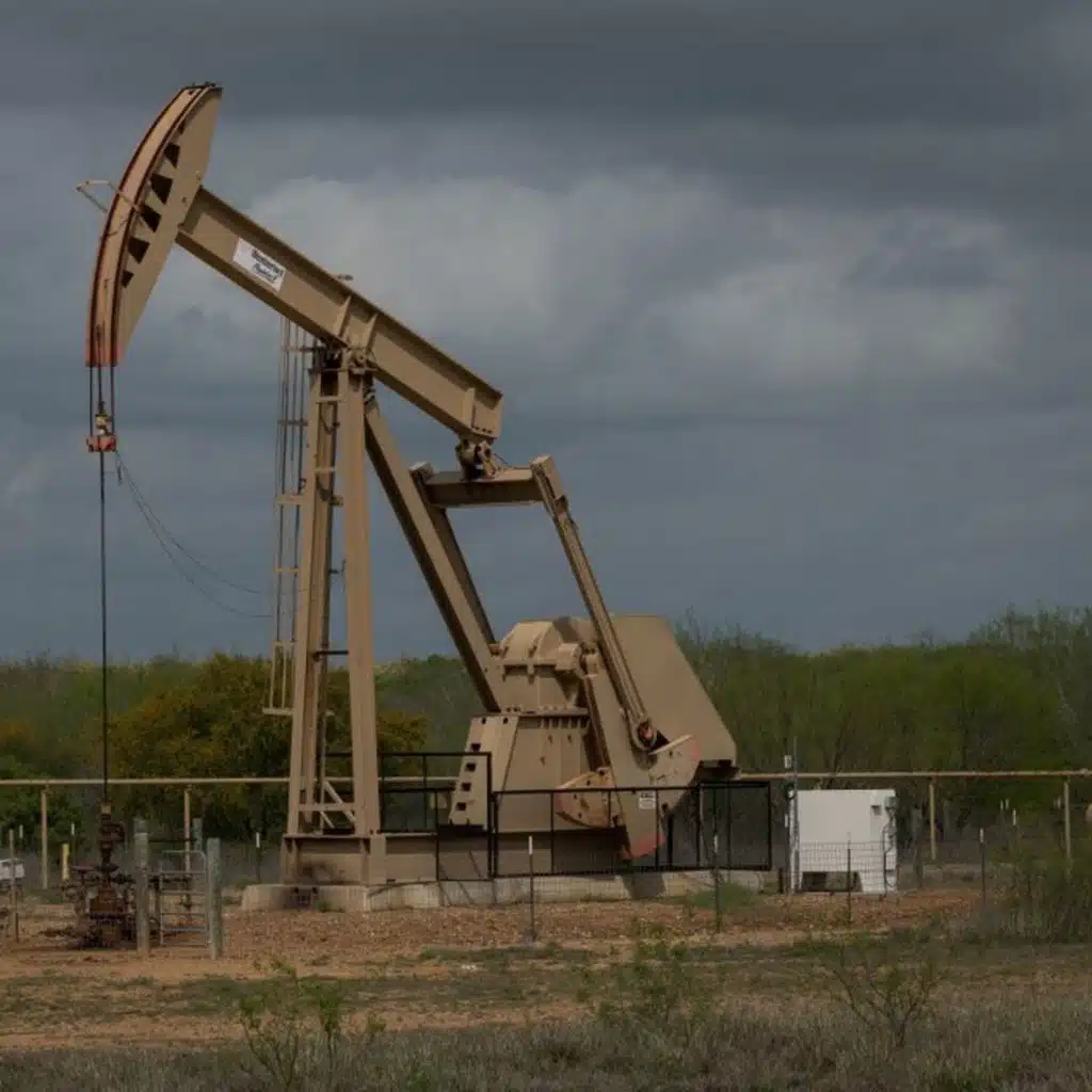 سببان تحكما بأسعار النفط - أنس الحجي