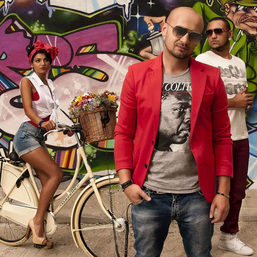 Weekend (feat. Broono & Ale Blake)