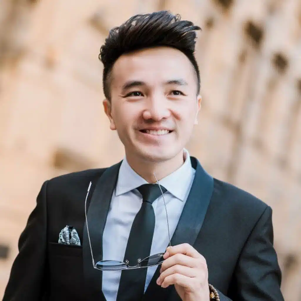 Cũng Bởi Do Tiền (feat. Phi Nhung)