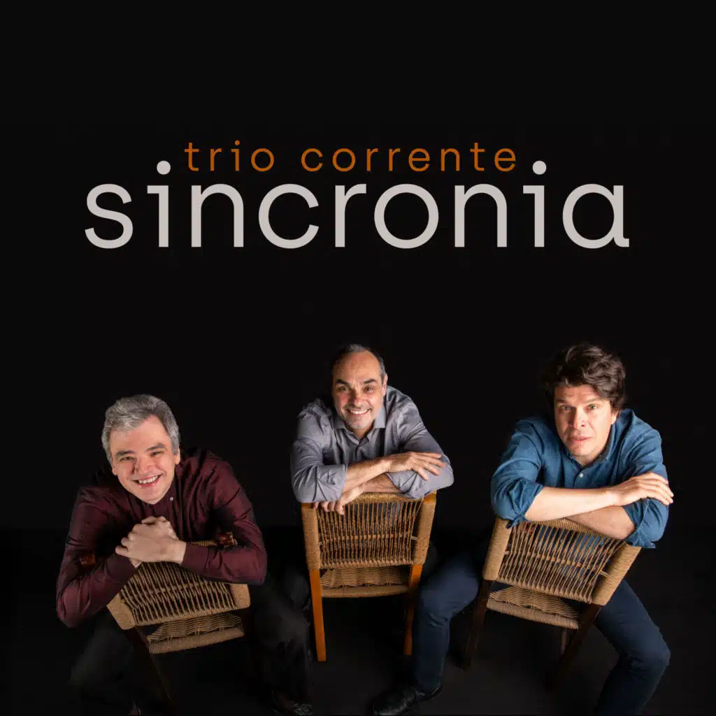 Sincronia (feat. Edu Ribeiro, Fabio Torres & Paulo Paulelli)
