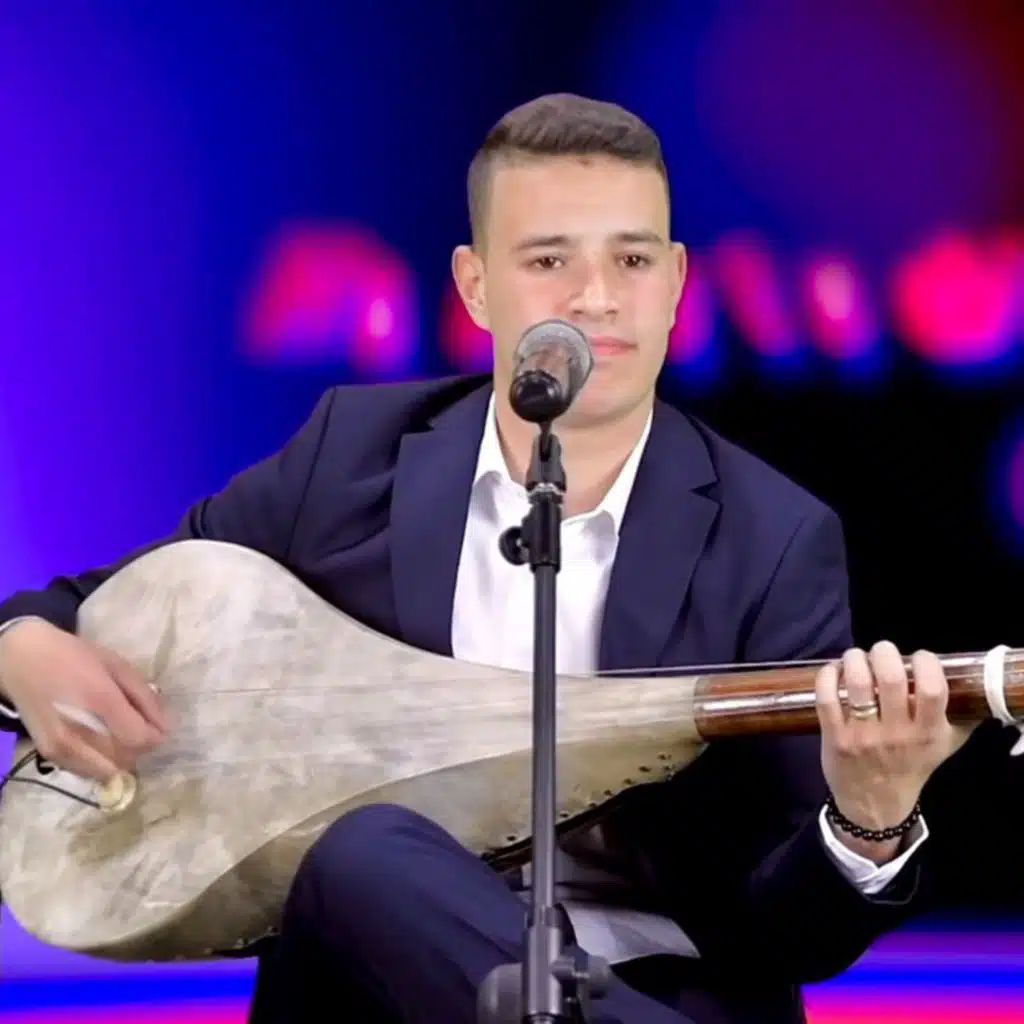 بيني و بينك صداقة (مع Hassania)