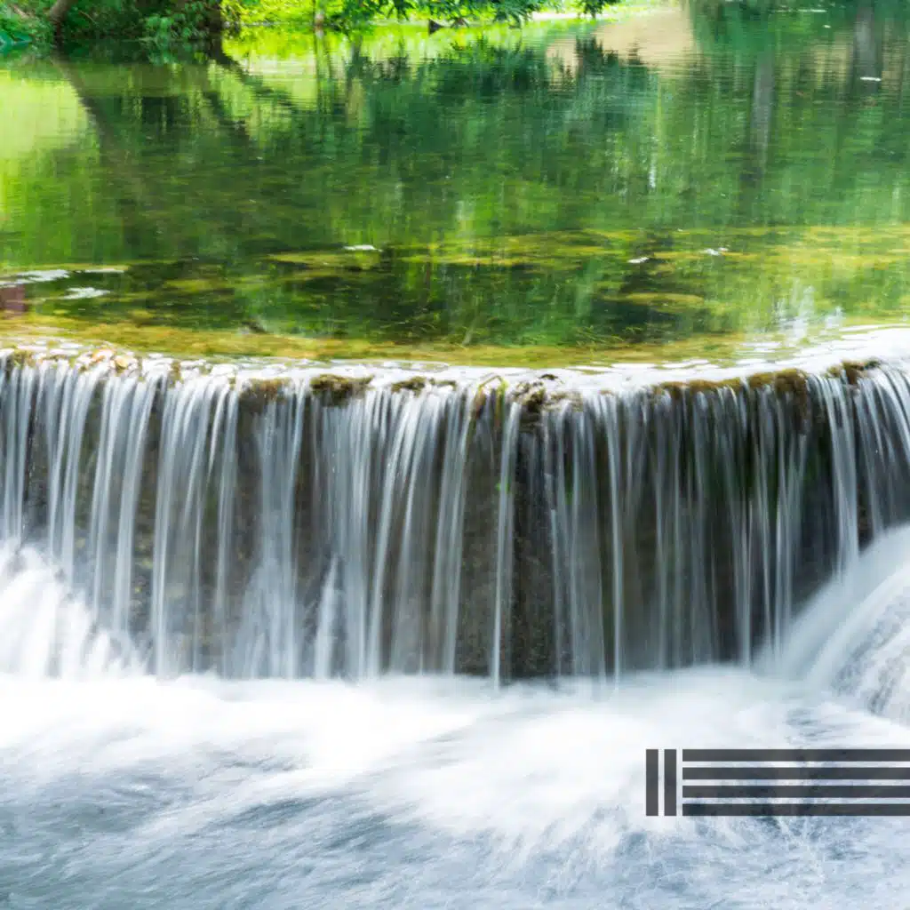 Weicher Wasserfall (Schleife)