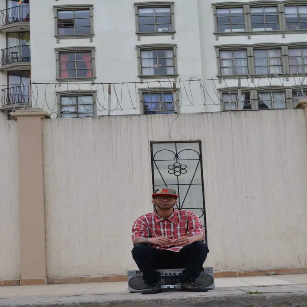 Mi Vida En Lineas (feat. loko kuerdo, blackdemon, hard bass, four mc & Spootmc)