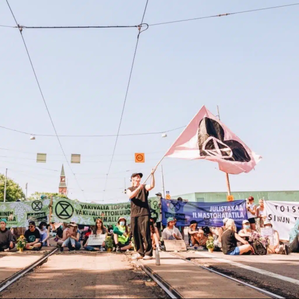 Kaksi kapinalaulua (Live)