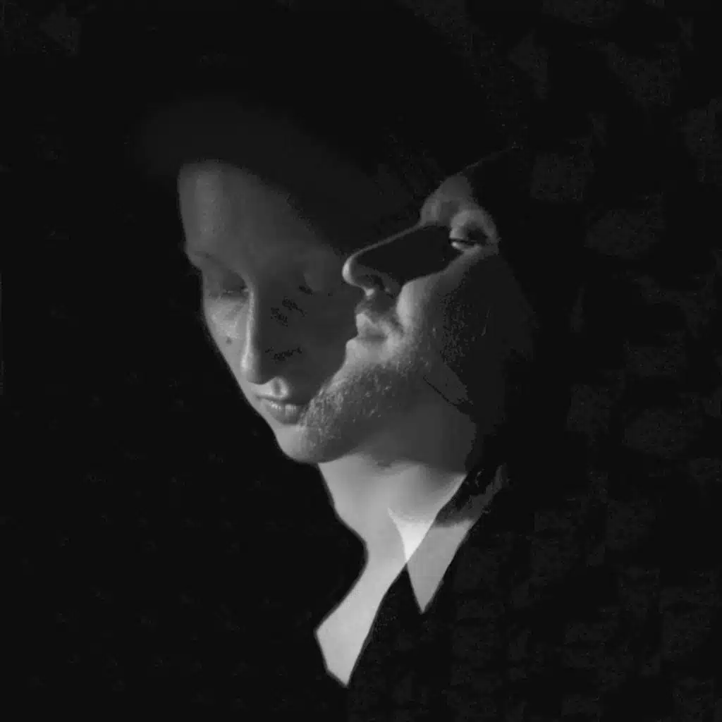 Tylko My (feat. Piotr Wiese)