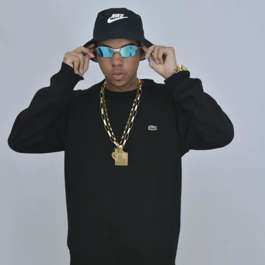 Mega Do Beat Ha Ha, Vai Pegar Nunca (feat. Pique de Vitória)