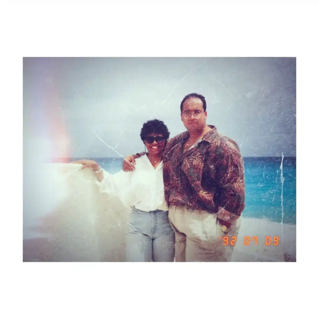 Familia Primero (feat. Tali Glox)