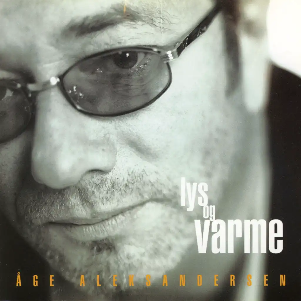 Lys Og Varme (feat. Lars Lilholt, Björn Afzelius)