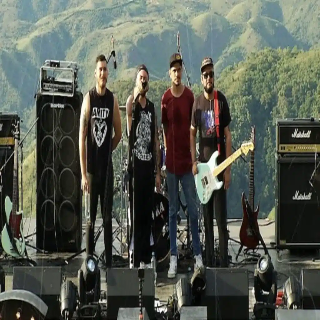 Resonantes Extremo Canal Trece (En Vivo)