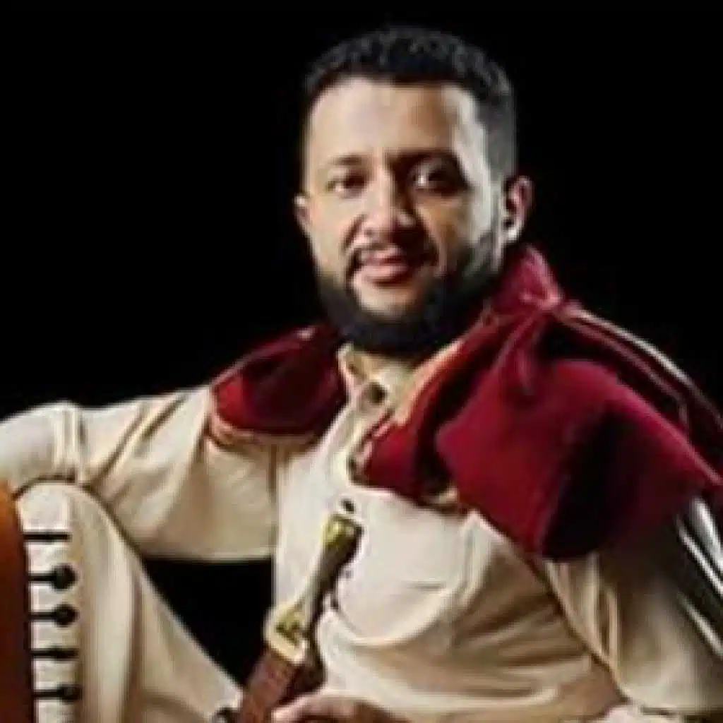 جالس حبيبي بكبره والغرور