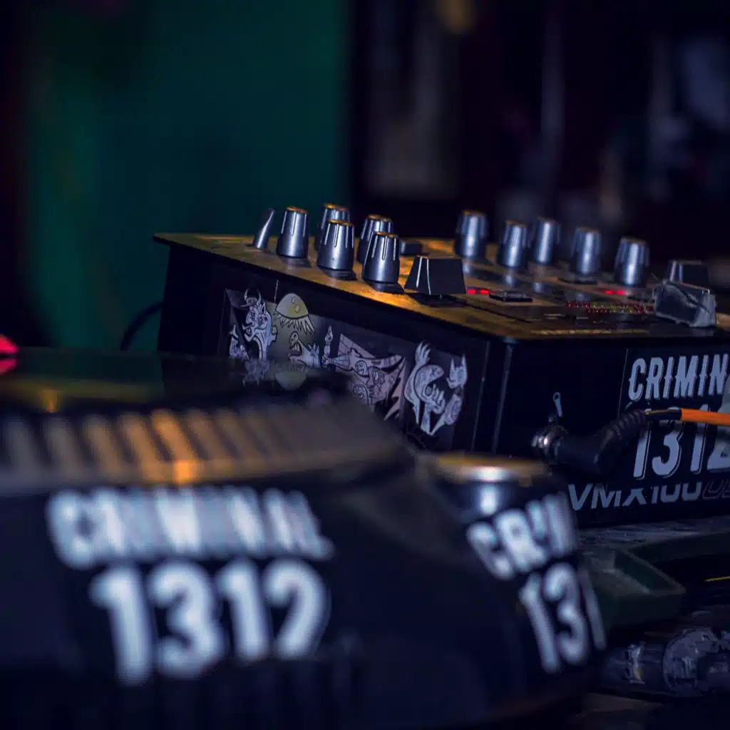 Eskejes Herejes, El Kuervo KRV & Zero Zerocho