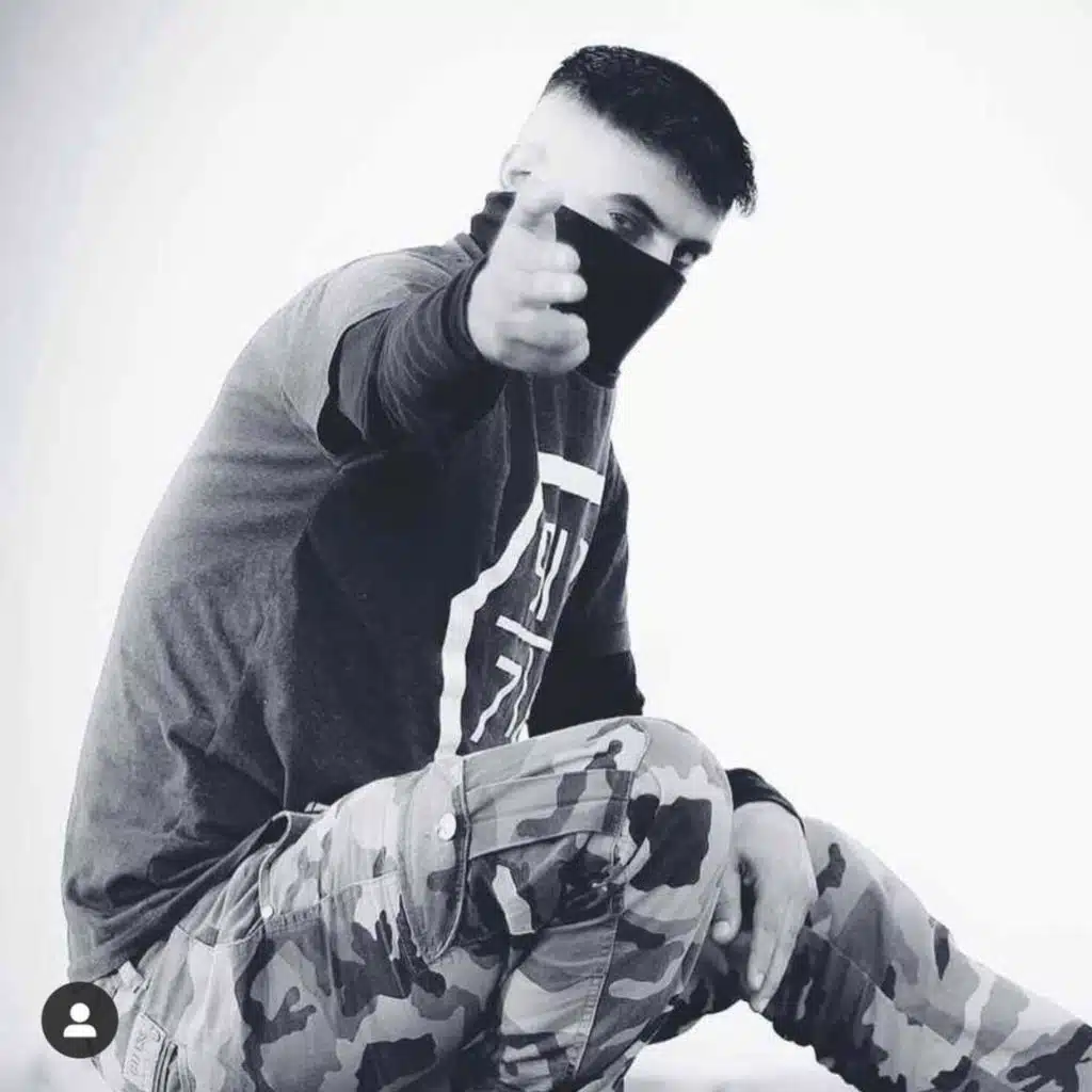 انا ماني جاي