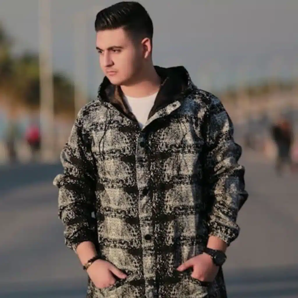 ضحى بيه-الى هنا