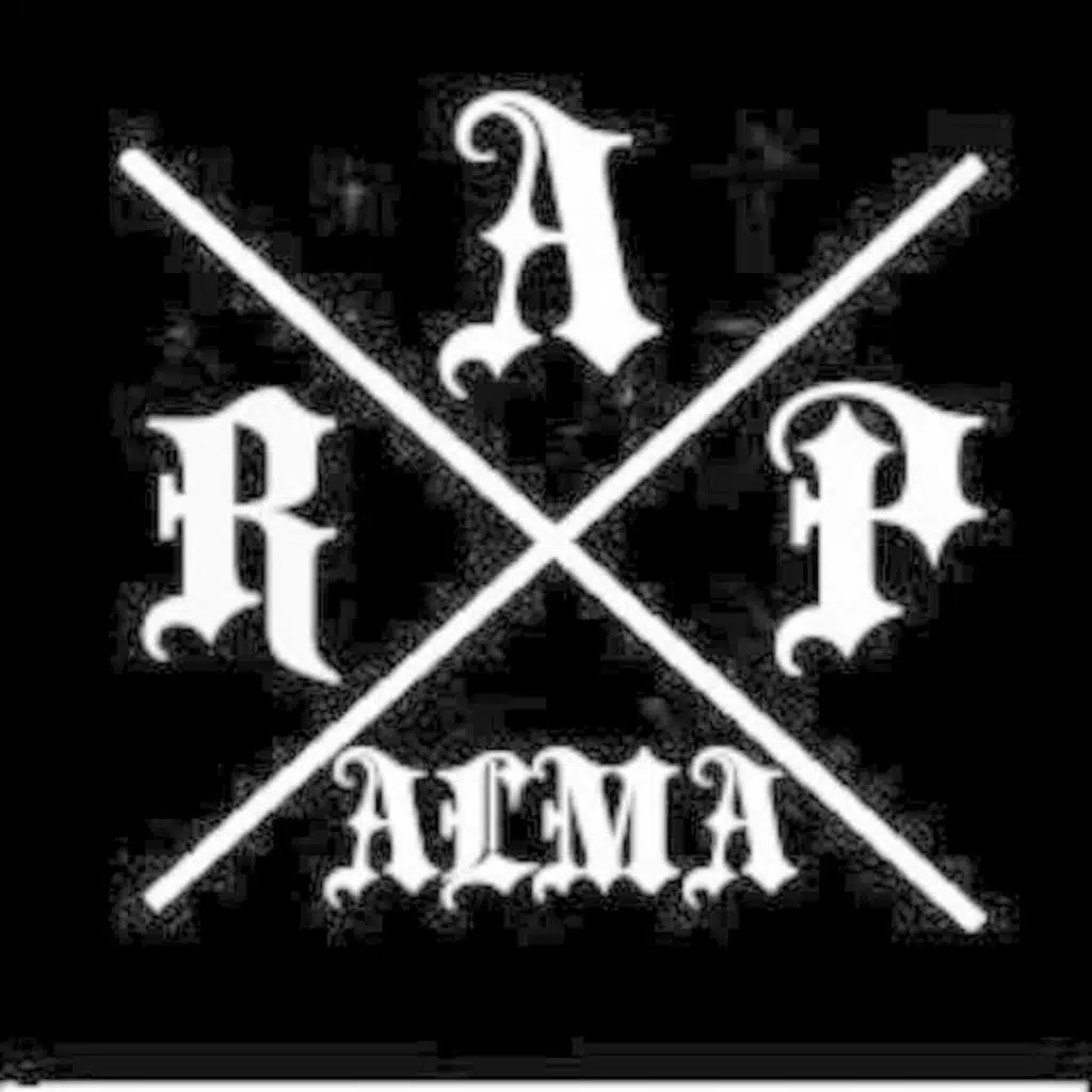 Lirica Marcial, Mc Liukang & chico eddy