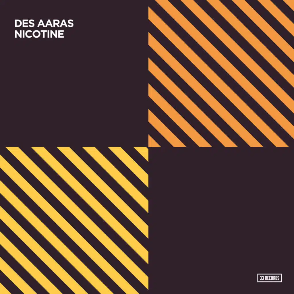 Des Aaras