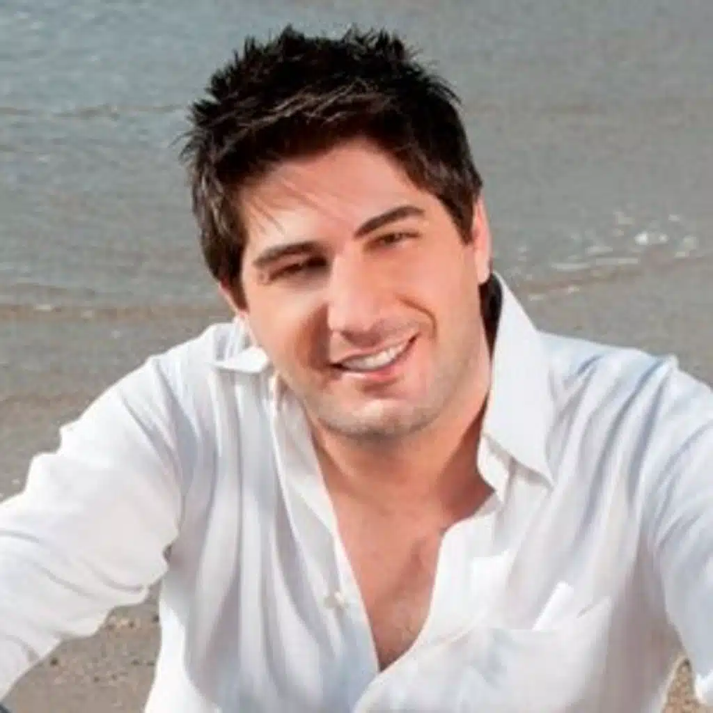 أغلى من حالي