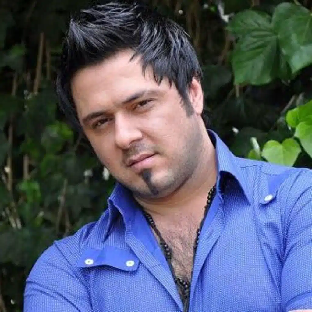 حكايته حكاية