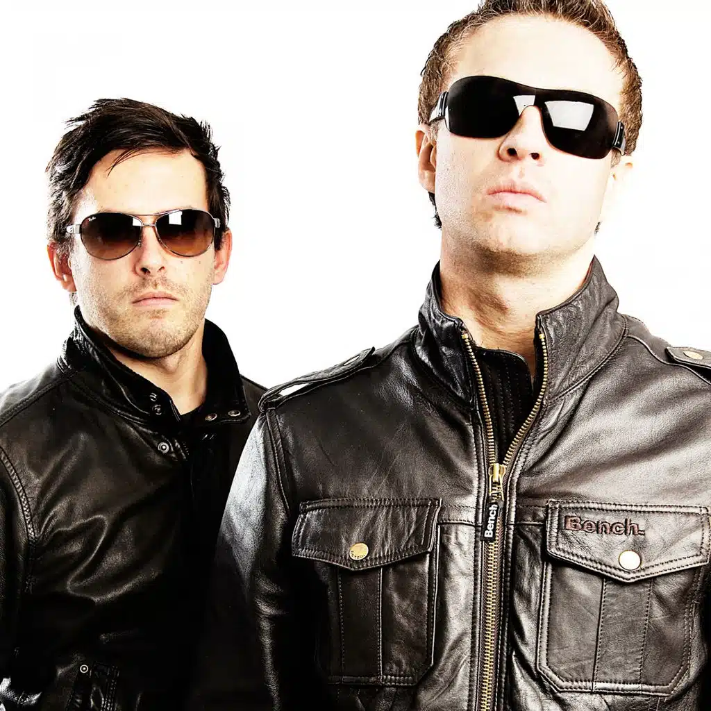 Magnetic Eyes (feat. Baby Blue)