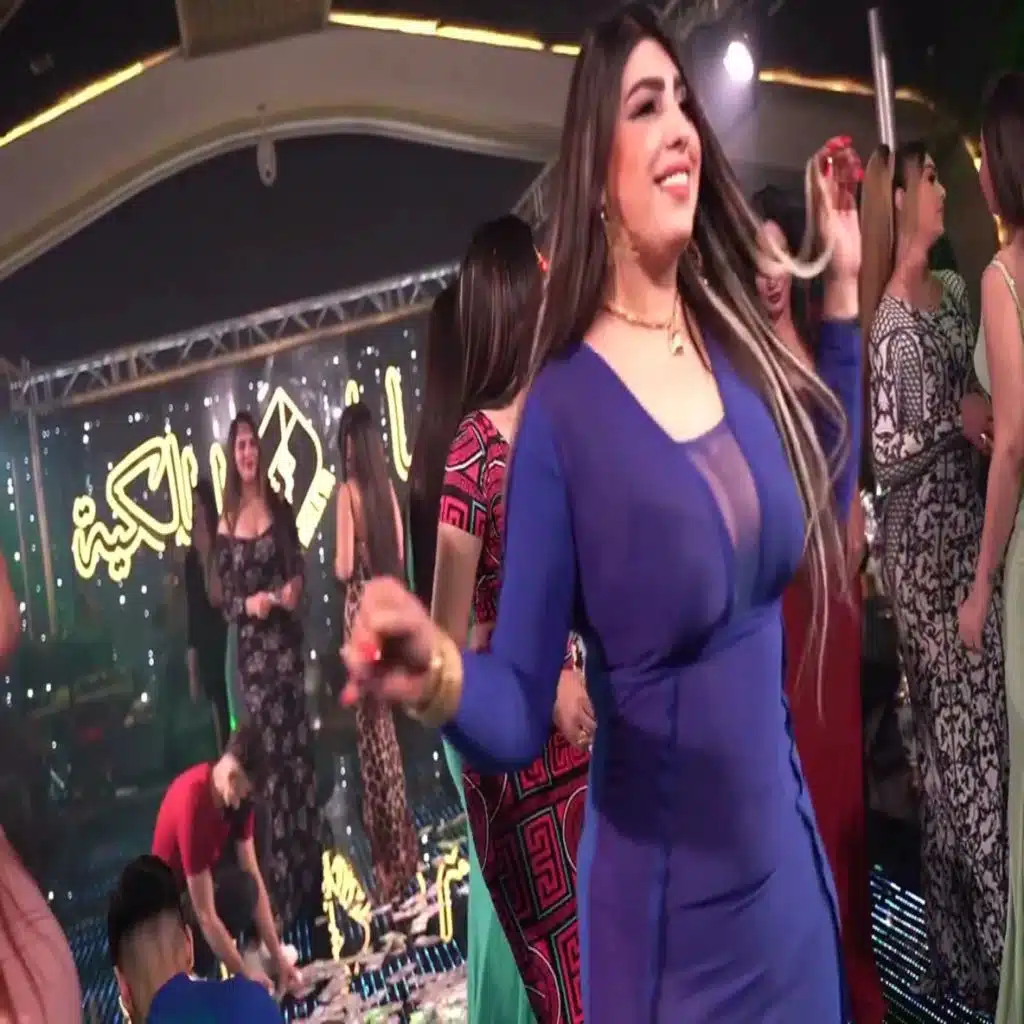 يمكن نايمه بصفه