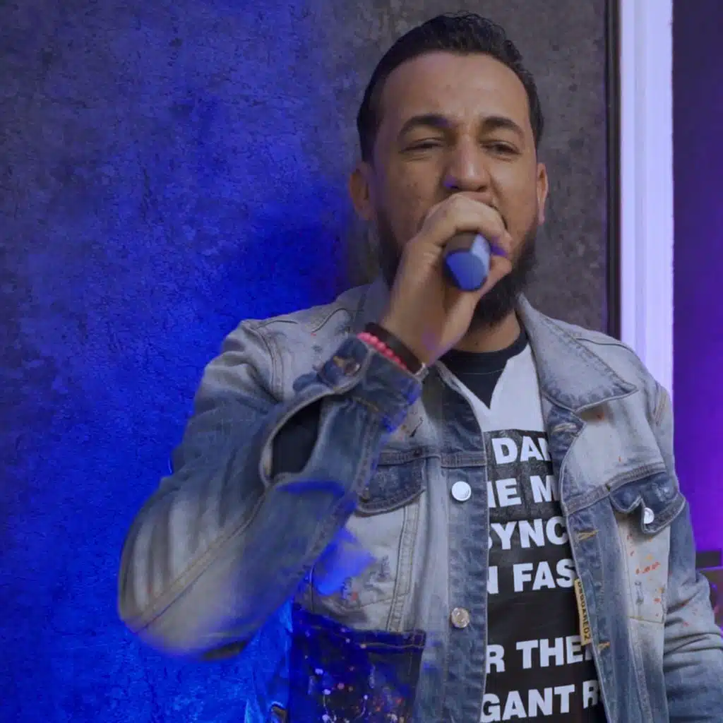 Baynine Mwaline Da3awti (feat. Kader Zakzouk)